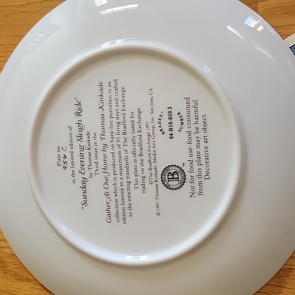 Thomas Kinkade "Sunday Evening Sleigh Ride" collector plate - Picture 3 of 3